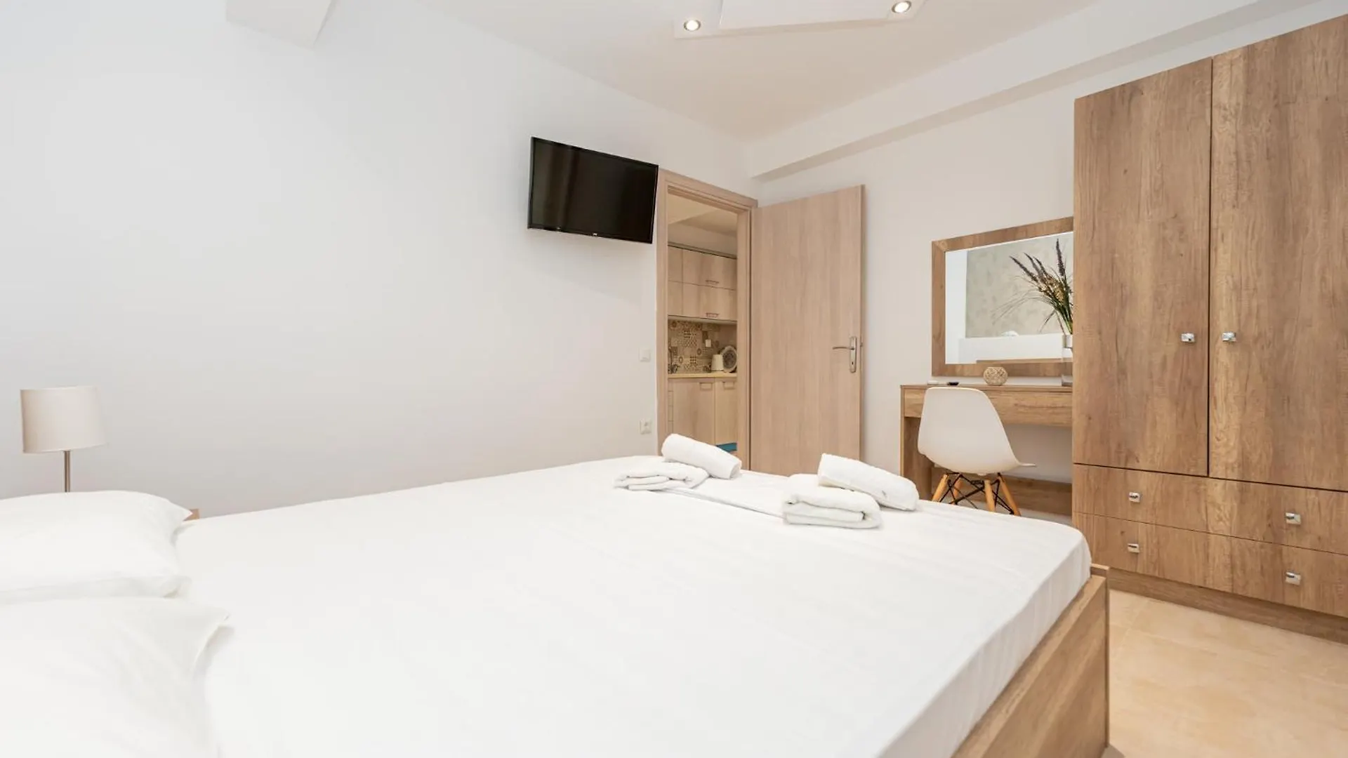 Milonas House Apartments Paralia Dionysiou